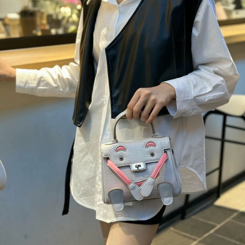 Kelly torbica sa smiješnim licem, novi model 2026, teksturirana mini torba s uzorkom krokodila, svestrana i slatka, za ramena ili crossbody