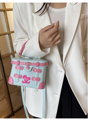2026 novi model mini kvadratna crossbody torba za žene, crtani zeko, korejski stil Instagram