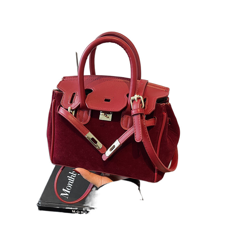 Ženska torba Kelly, proljeće 2025, mat završetak, platina boja, srednje veličine, crossbody preko ramena