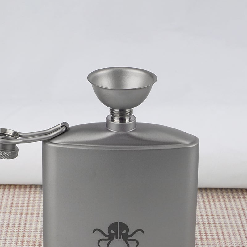 Mini pâlnie din titan pur, recipient din titan și pâlnie pentru ulei – set portabil pentru barul de acasă