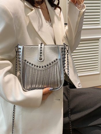 Ženska torba s lančanim remenom, bucket bag, proljeće 2025, retro stil visokog kvaliteta, svakodnevna torba