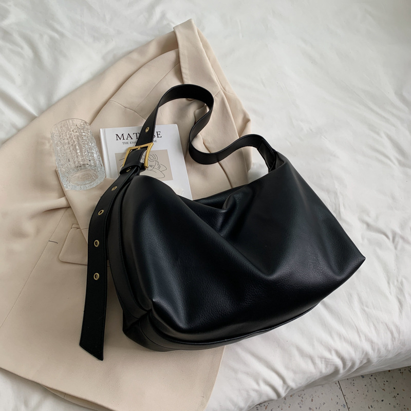 Ženska Tote torba velike kapacitete s naramenicom preko ramena, casual elegantan stil, proljeće 2025
