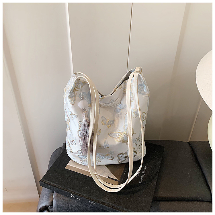 Ženska torbica za podlakticu s kviliranom izvezom leptira, bucket torbica, jednostavan sladak stil, uz rame ili crossbody