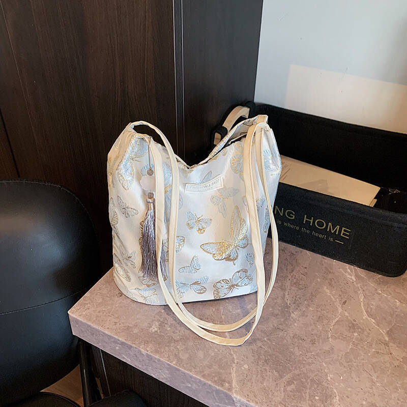 Ženska torbica za podlakticu s kviliranom izvezom leptira, bucket torbica, jednostavan sladak stil, uz rame ili crossbody