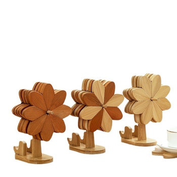 Covoraș decorativ pentru masă cu temă brad, izolație termică din Nan bamboo, design creativ, suport pliabil pentru cești și farfurii
