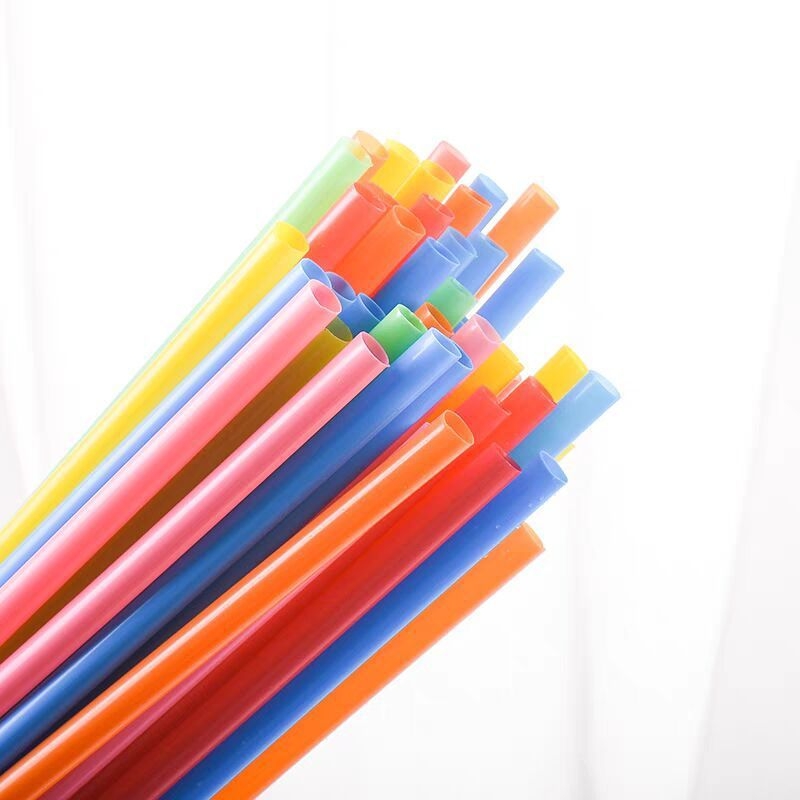 Šareni jednokratni plastični slamč s savitljivim završetkom za ispijanje napitaka, prehrambene kvalitete za sojino mlijeko