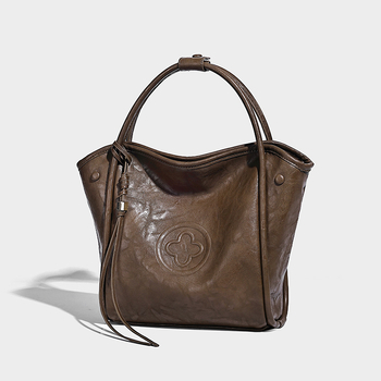 Torba u stilu košare za povrće s resama, crossbody torba za žene, s velikim kapacitetom, bucket stil, model 2025