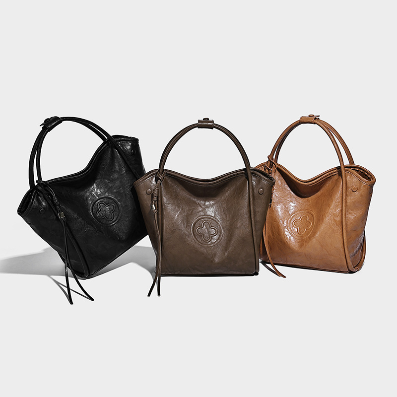 Torba u stilu košare za povrće s resama, crossbody torba za žene, s velikim kapacitetom, bucket stil, model 2025