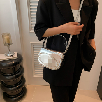 Ženska torba s resicama, mala kvadratna torbica za ramena i crossbody, elegantna