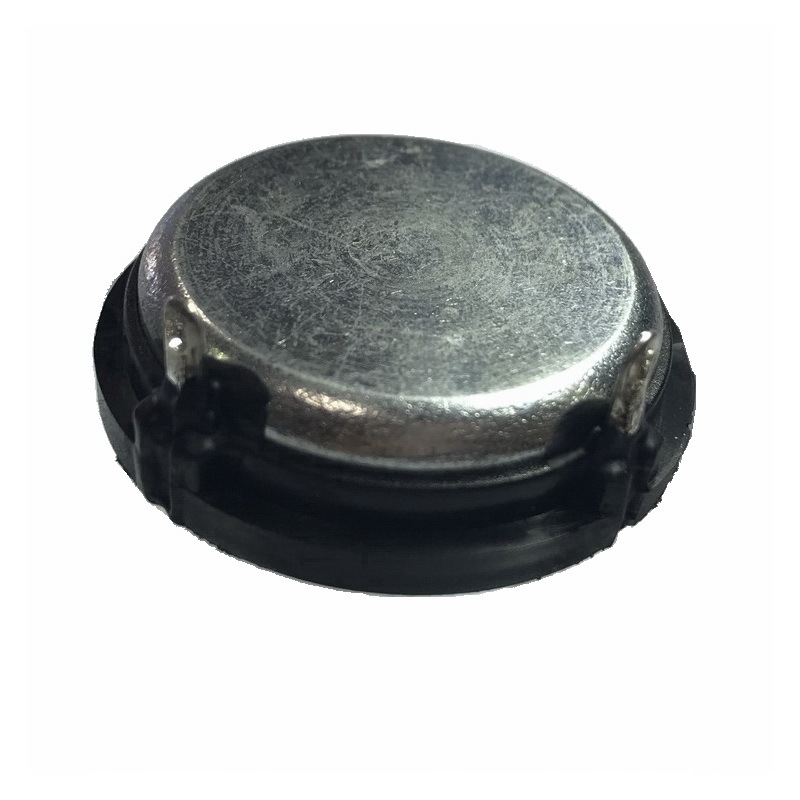 37 mm visokotonac s membranom od svile, 4 Ω, 15 W, neodimijski magnet, ugrađena zvučno-apsorbirajuća pamučna izolacija, 1,5-inčni visokotonac