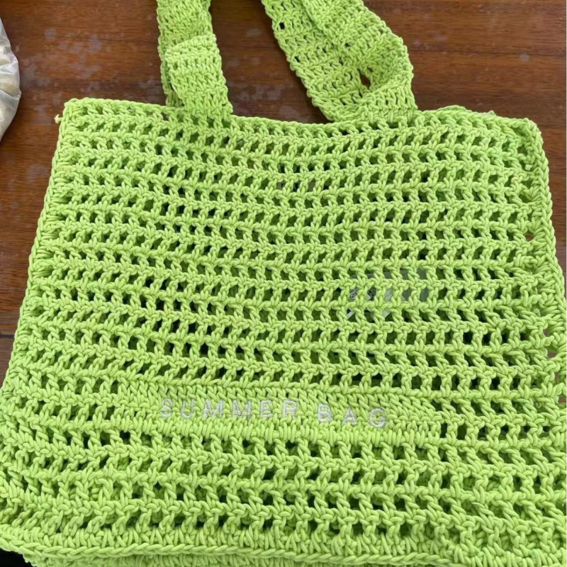 Z minimalistička torba za rameno s prorezanim crochet uzorkom, torba u stilu slamnat za ljeto i plažu, slovo A