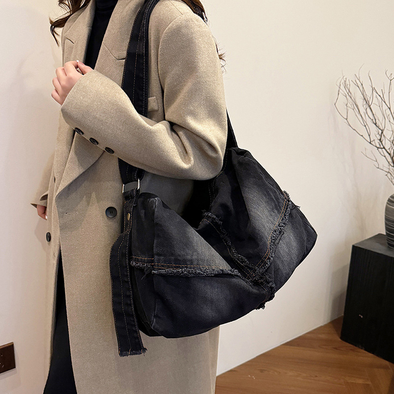 Ženska denim torbica s crossbody remenom, velika kapaciteta, svakodnevna upotreba, stil 2025