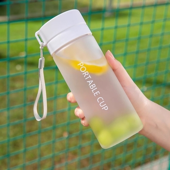 Pahar din plastic pentru elevi și cupluri, capacitate mare, rezistent la cădere, design sport minimalist, stil coreean, comod de ținut