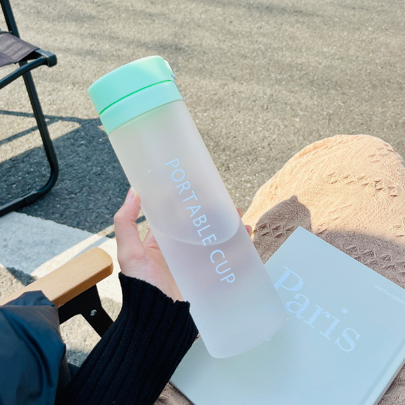Pahar din plastic pentru elevi și cupluri, capacitate mare, rezistent la cădere, design sport minimalist, stil coreean, comod de ținut