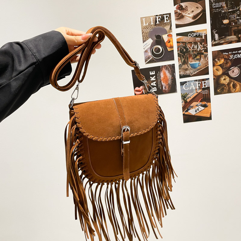 Mala PU kožna crossbody torbica s resicama, mat završni sloj, ženstveni retro stil