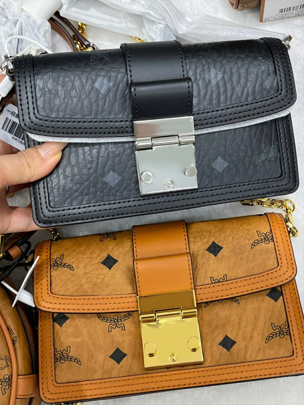 M Brand tiskana mini lančana torbica, kvadratnog oblika, ručna i preko ramena, s velikim kapacitetom za žene