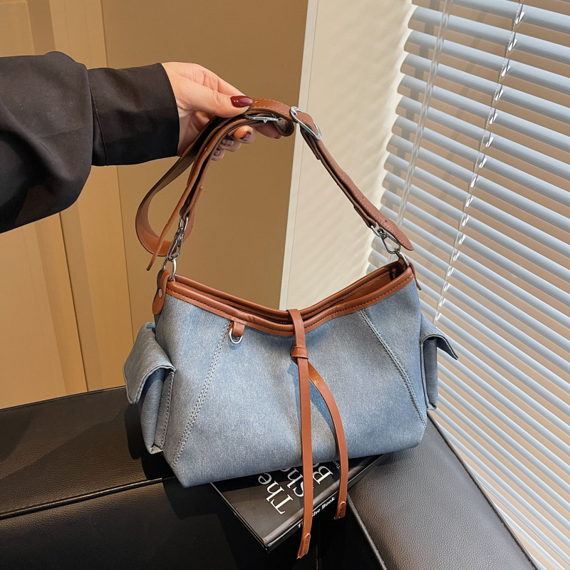 Ženska crossbody torba velikog kapaciteta za svakodnevnu upotrebu, moderan stil