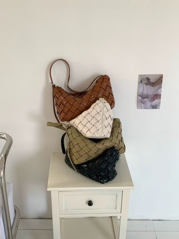Ručna pletena ljetna torbica od mekane kože, torba za rame s retro minimalističkim dizajnom