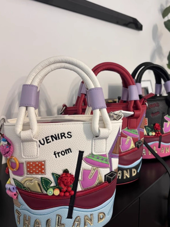 Ženska bucket torba s patchwork izvezom, 3D dizajn, mala veličina, nosiva preko tijela i u ruci