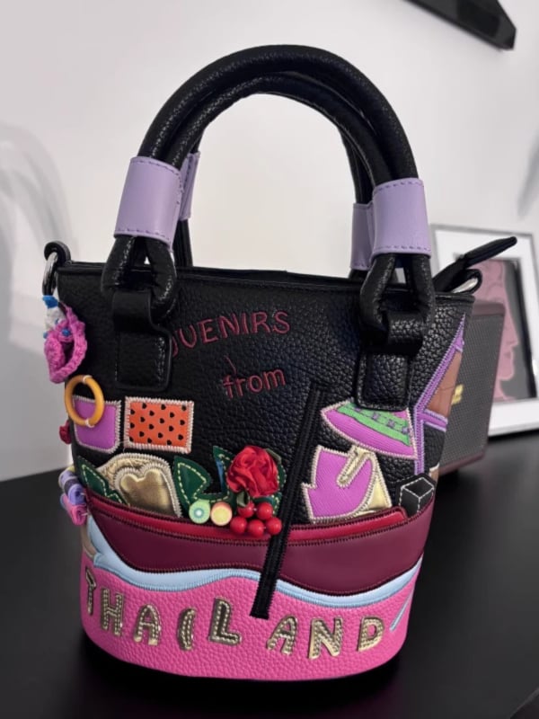 Ženska bucket torba s patchwork izvezom, 3D dizajn, mala veličina, nosiva preko tijela i u ruci