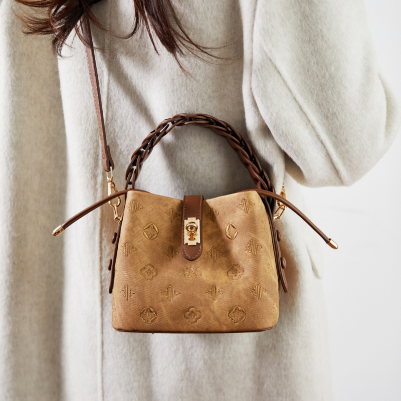 Korejskog stila bucket torba, lagani luksuz, svakodnevna torba za ramena i crossbody