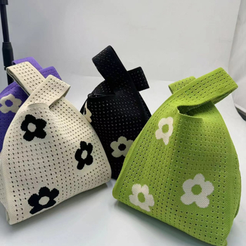 Ženska pletena crossbody torba, mala, originalni dizajn za proljeće i jesen