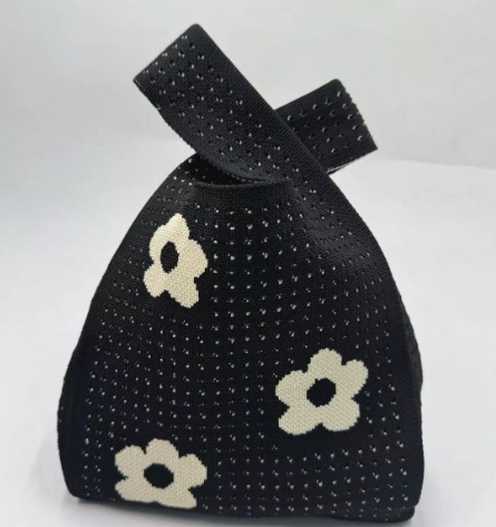 Ženska pletena crossbody torba, mala, originalni dizajn za proljeće i jesen