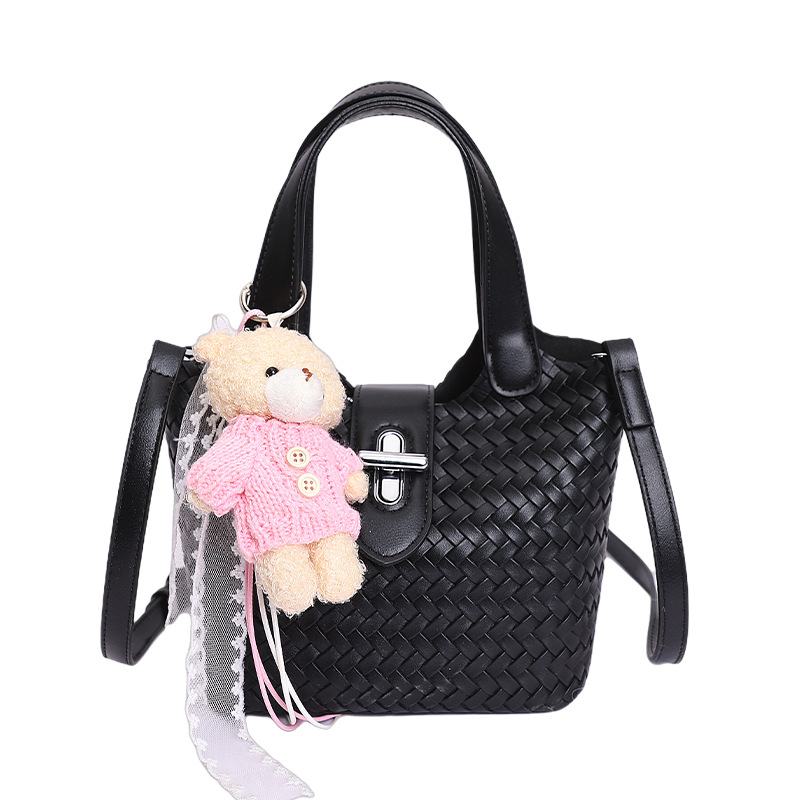 Ženska crossbody torba s pletenim uzorkom, 2026 novi model, inspirirano korejskim stilom, sladak privjesak medvjedić