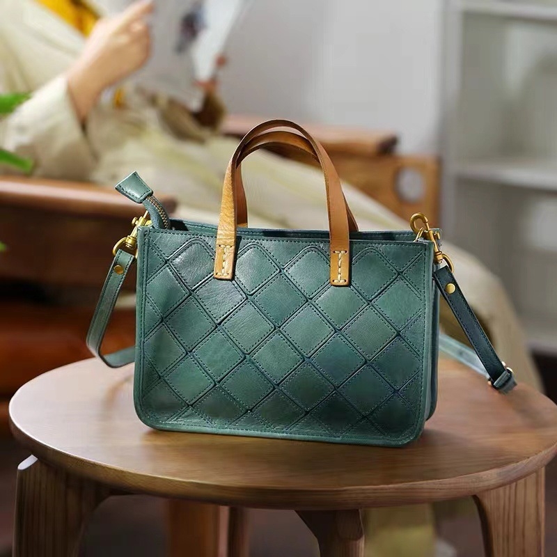 Ženska torbica od vrhunske kravlje kože s geometrijskim panelima — mala kvadratna retro tote torba, horizontalni crossbody