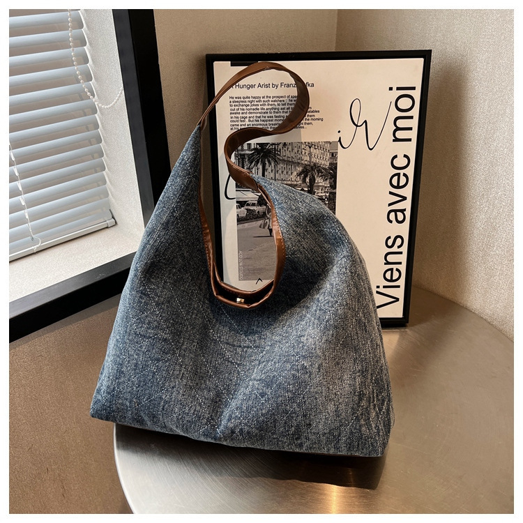Restandrecreation Retro denim torba za ramena, velika kapaciteta, tote bucket stil za žene