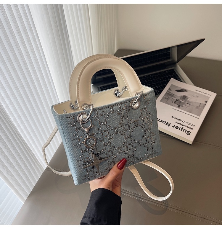 Shi yinman denim torba s kristalima, mala veličina, crossbody torba, proljeće 2025, gradski minimalistički stil