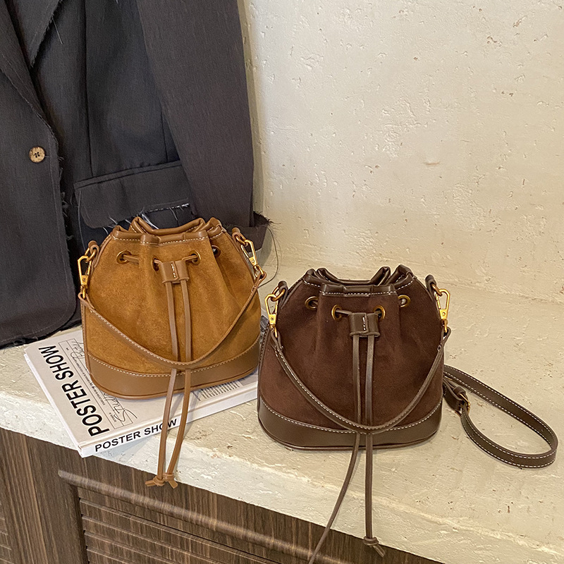 Patchwork torbica za žene, bucket bag u korejskom stilu, retro 2025