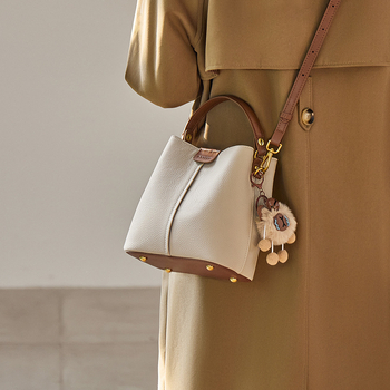 2026 nova ženska kožna bucket torba s crossbody remenom, elegantna i visoke kvalitete
