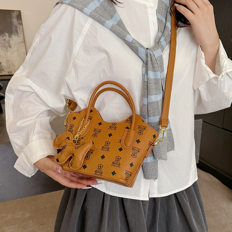 Ženska torba u francuskom stilu, 2025 novi print, Diana torba, mala kvadratna torba za ručno nošenje, preko ramena ili crossbody.