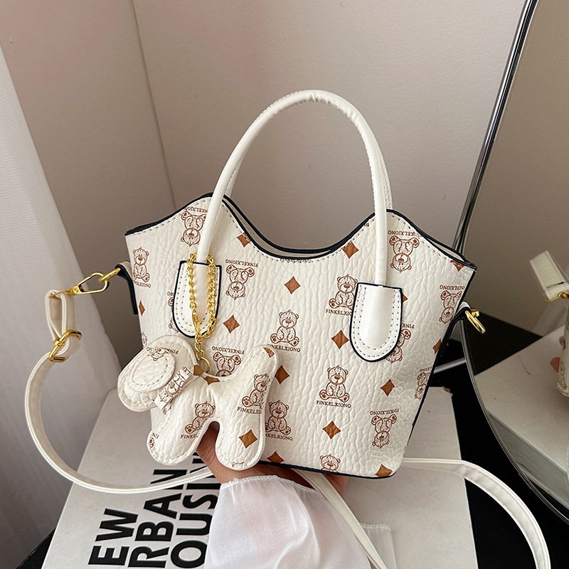 Ženska torba u francuskom stilu, 2025 novi print, Diana torba, mala kvadratna torba za ručno nošenje, preko ramena ili crossbody.