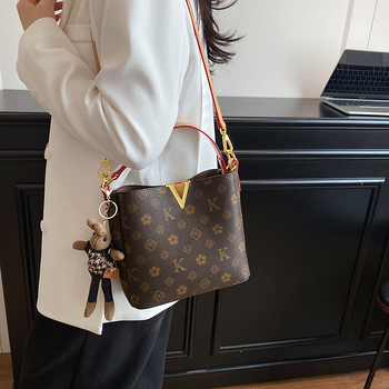 Ženska vintage cvjetna bucket torba, model 2026, vrhunska luksuzna torba za rame ili crossbody