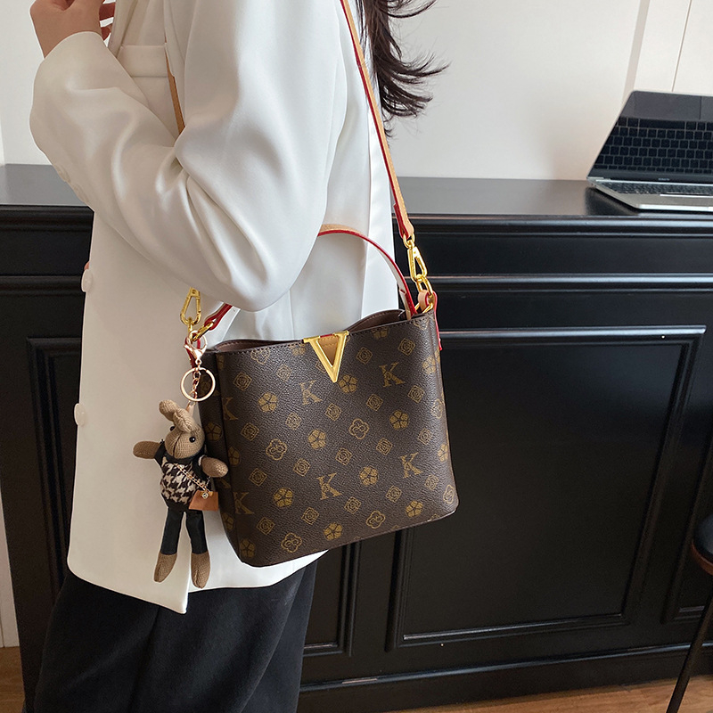 Ženska vintage cvjetna bucket torba, model 2026, vrhunska luksuzna torba za rame ili crossbody