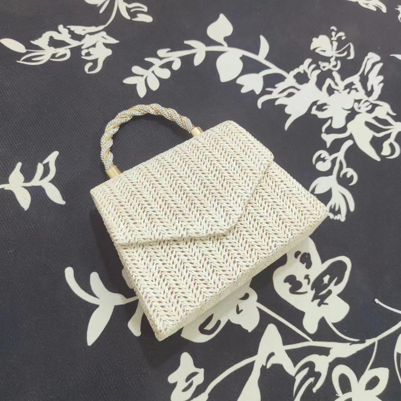 Nova ljetna slamnata ženska torba s poklopcem, kompaktna kvadratna crossbody torba