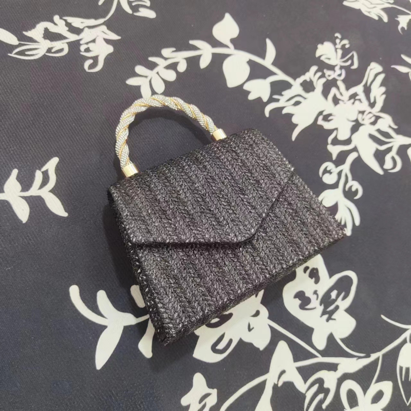 Nova ljetna slamnata ženska torba s poklopcem, kompaktna kvadratna crossbody torba
