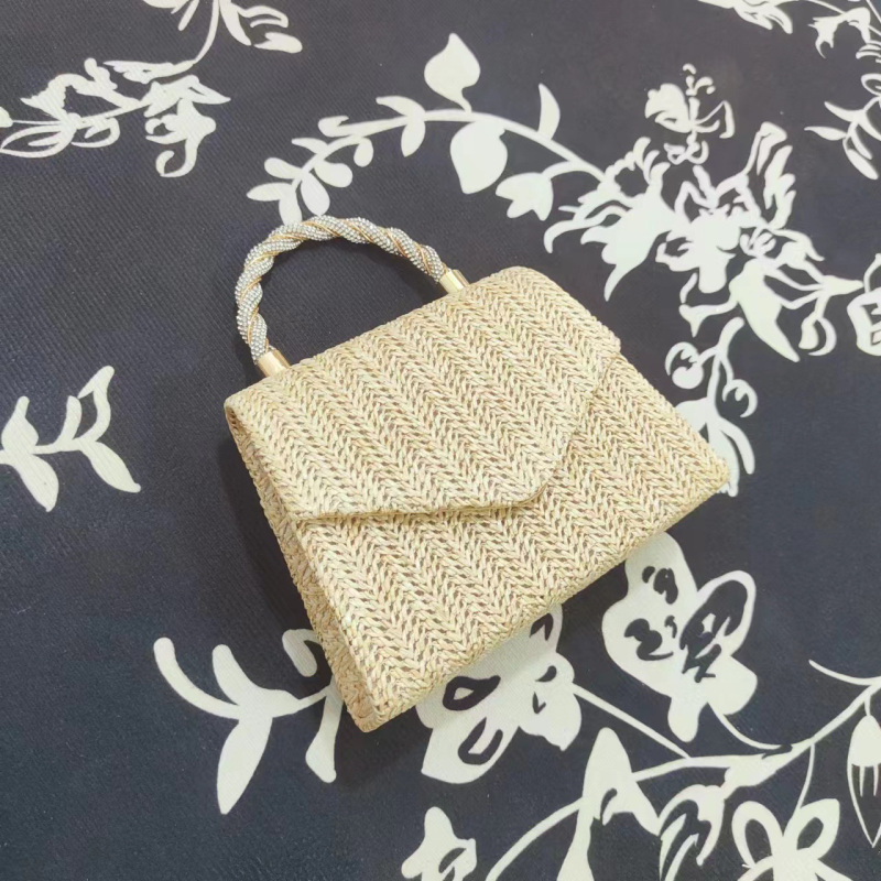 Nova ljetna slamnata ženska torba s poklopcem, kompaktna kvadratna crossbody torba