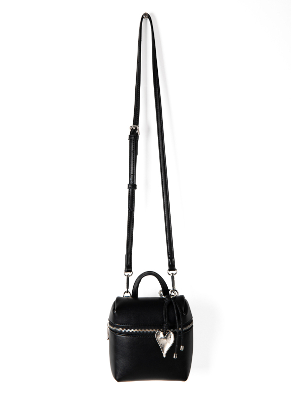 Ženska mini bucket torba s privjeskom u obliku srca, urban minimalistički dizajn, preko ramena