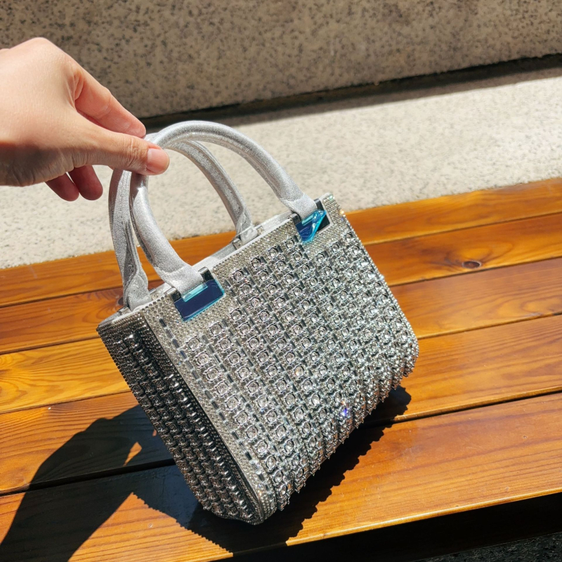 Elegantna večernja torbica sa kristalima, kaišem preko ramena, srednje veličine, PVC materijal