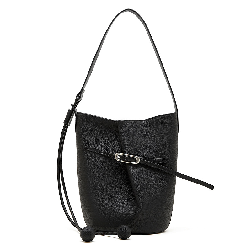 Bucket torba od vrhunske teleće kože – minimalistički dizajn, velika zapremina, svestrana crossbody torba za svakodnevnu uporabu