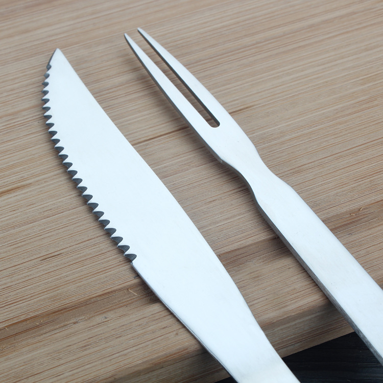 Set cuțite și furcă pentru grătar, oțel inoxidabil, extensibil și întărit, mâner rotund; cuțit pentru carne și cuțit pentru pește, set din două piese pentru grătar