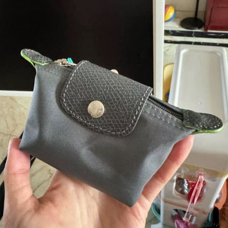 Sárkány mintás, színblokkokkal készült mini dumpling táska, francia divat stílusú, nylon‑bőr kombináció, kis pénztárca érmékhez, fülhallgatóhoz, rúzshoz és kulcsokhoz