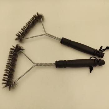 Set de perie pentru grătar cu mâner din plastic și peri din oțel; include spatulă, furculiță și clips pentru cuțit