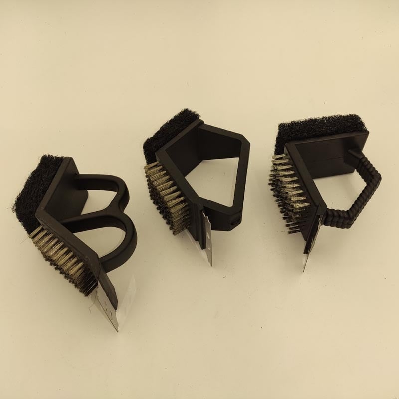 Perie pentru grătar cu mâner din plastic și fire din cupru și oțel — set de curățare grătar