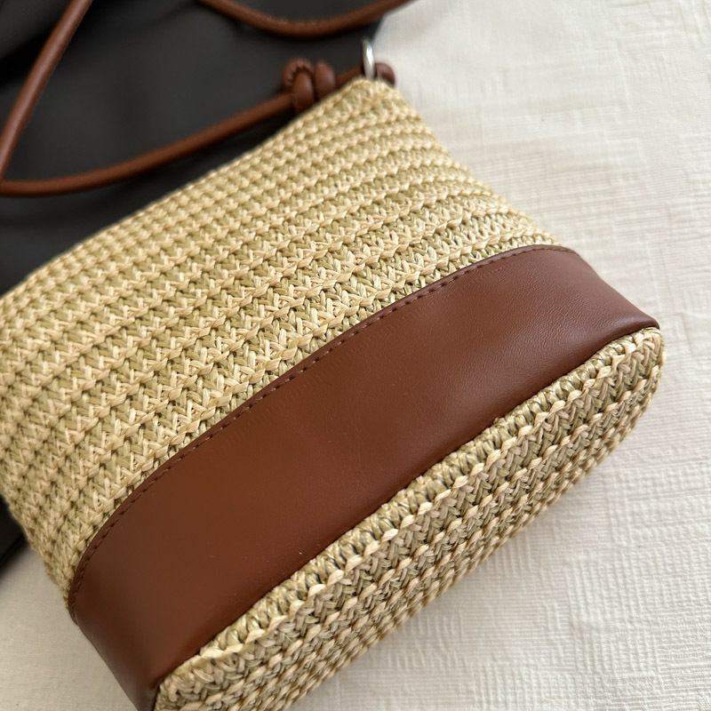Ženska ručno pletena torbica od slame, mala veličina, crossbody, casual i svestrana, za plažu