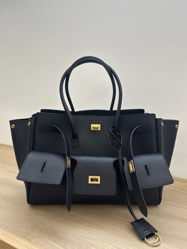 BelAir unisex torba za motocikl — minimalistička i elegantna tote torba za svakodnevnu upotrebu s dizajnom krila