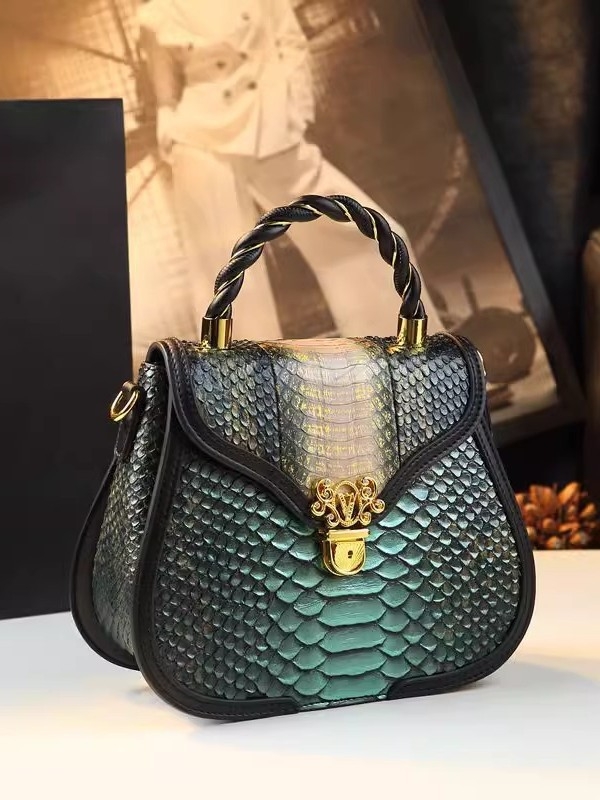 Ženska torbica od prave kože, akordeon stil ramena, 2025 nova moda, visoka kvaliteta